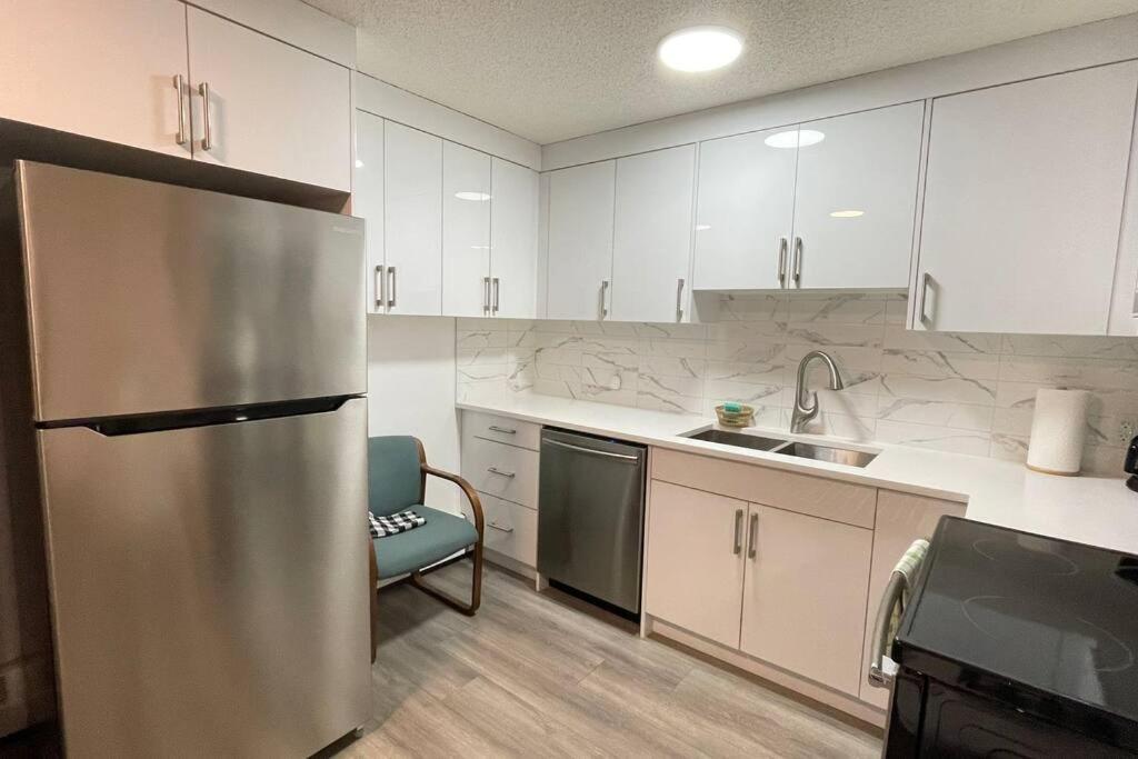 Appartamento Unit #204 Cozy Mountain View 2Br In Canmore Downtown Esterno foto